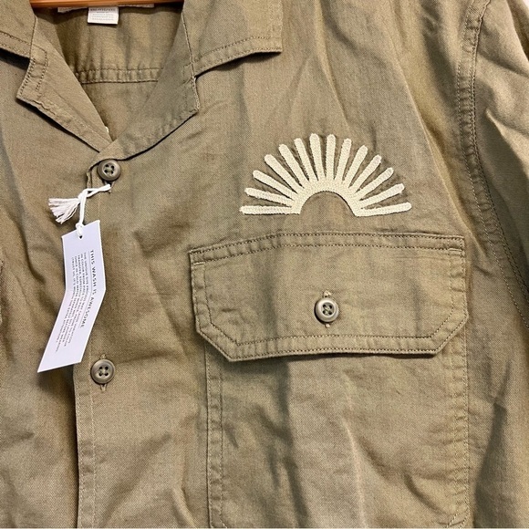 NWT AE Beach Graphic Button-Up Resort Shirt men’s size XXL - Picture 4 of 9